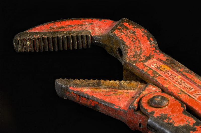 sasu-NICE-min_pipe-wrench-318084